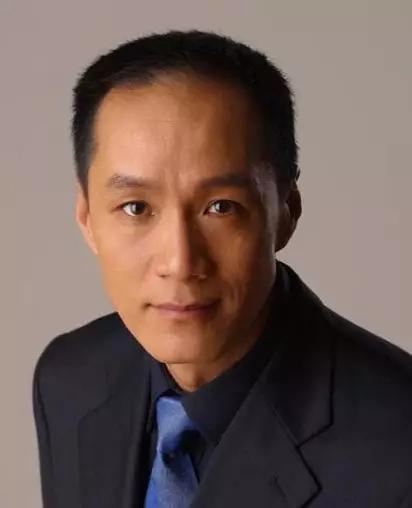 冯远征单人生活照,单人生活照中的静谧时光