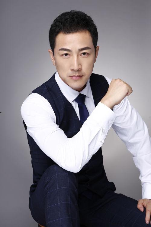 闫森个人资料,才华横溢的青年才俊,多领域成就斐然 第3张 闫森个人资料,才华横溢的青年才俊,多领域成就斐然 第3张