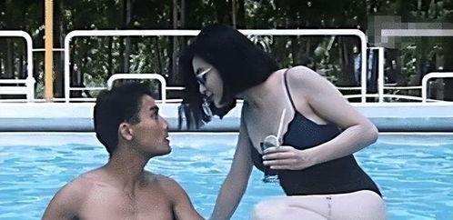 关之琳泳装照片,性感女神魅力再现