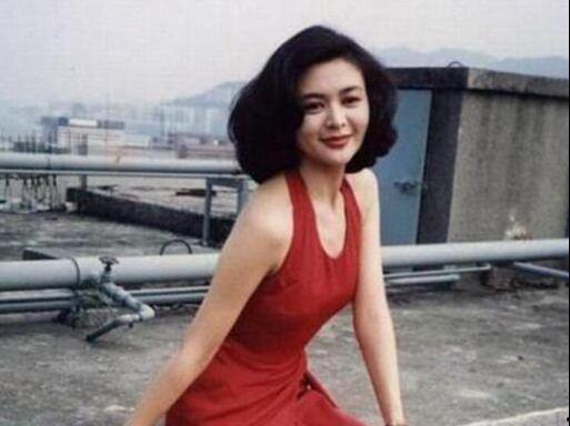 关之琳泳装照片,性感女神魅力再现 第3张 关之琳泳装照片,性感女神魅力再现 第3张