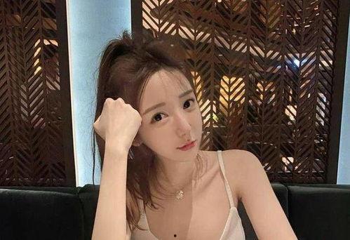 网红锥子脸嘉欣,揭秘锥子脸背后的美丽秘诀  第2张