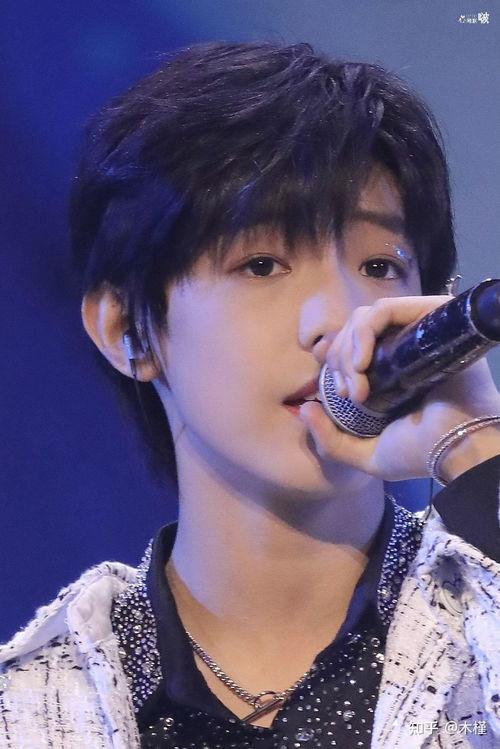 代峰峻照片,捕捉光影中的魅力瞬间