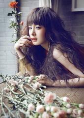 女生b照片,女生B的迷人瞬间